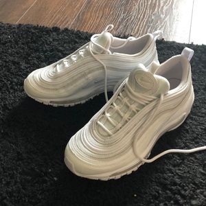 size 6 youth all white nike air max 97